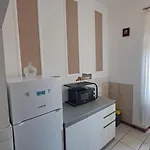 Red Blue With Private Parking And Gray Blue Apartman
