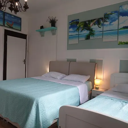 Apartamento Red Blue With Private Parking And Gray Blue